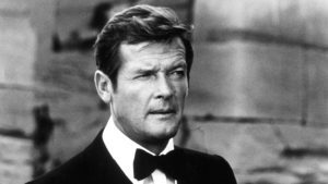 Elhunyt Roger Moore