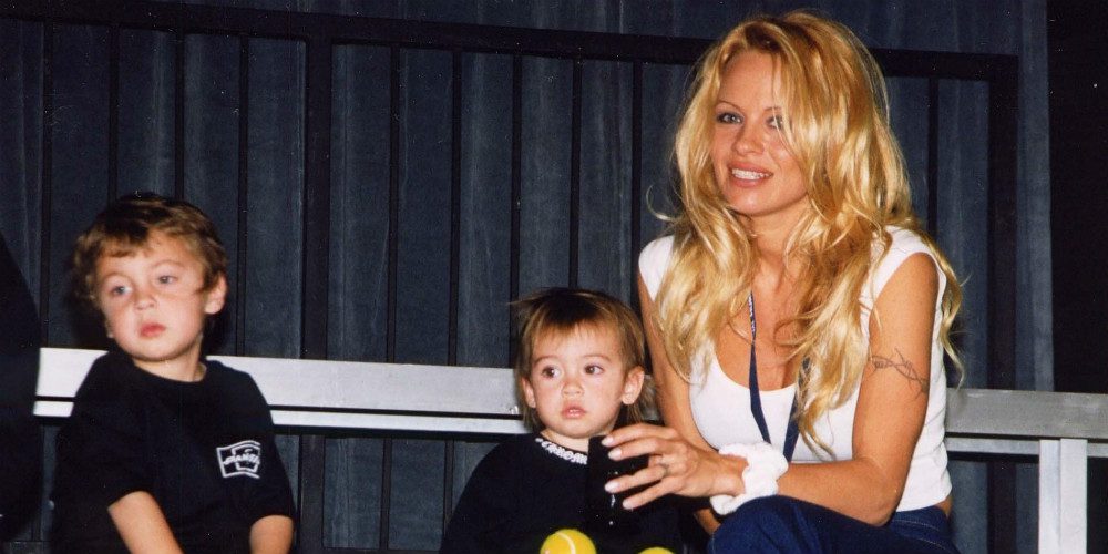 8 meghökkentő tény Pamela Anderson életéről