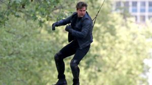 Tom Cruise súlyos sérülése miatt hónapokig áll a Mission Impossible 6 forgatása