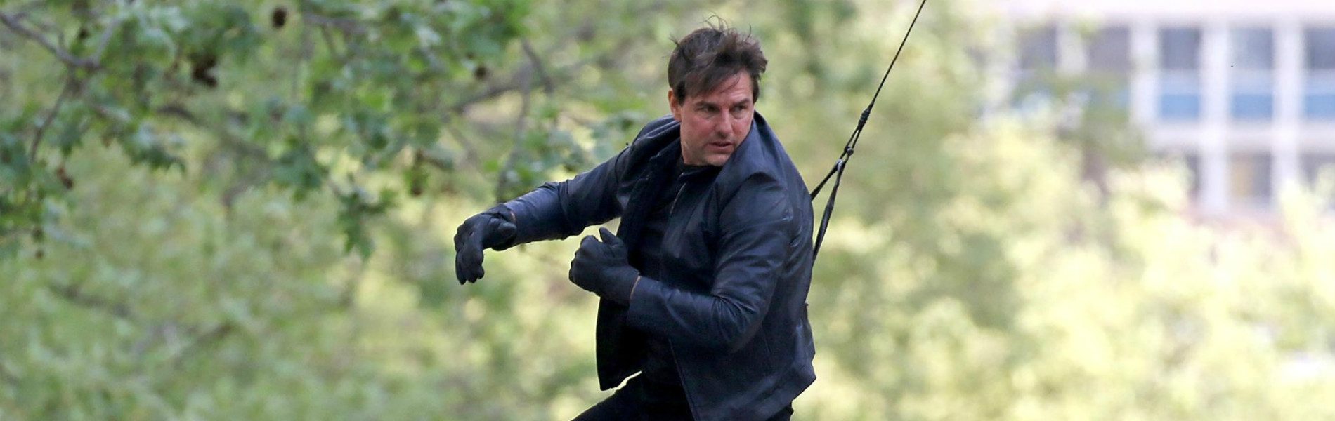 Tom Cruise súlyos sérülése miatt hónapokig áll a Mission Impossible 6 forgatása