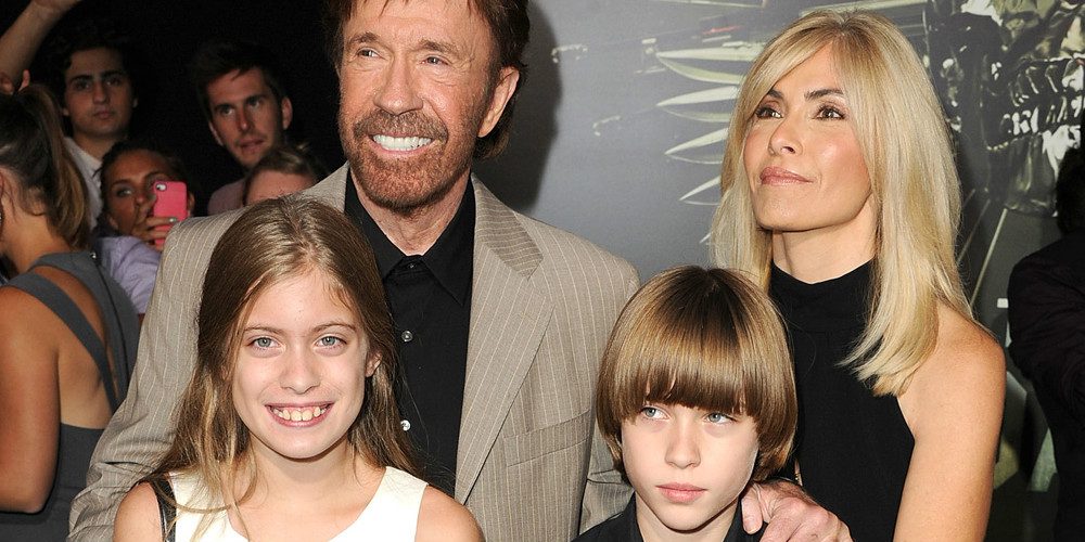 Chuck Norris a feleségét ápolja a jövőben, ezért visszavonul