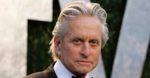 Michael Douglas-t is szexuális zaklatással vádolják