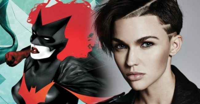 Batman már a múlt: leszbikus szuperhős védelmezi Gotham városát