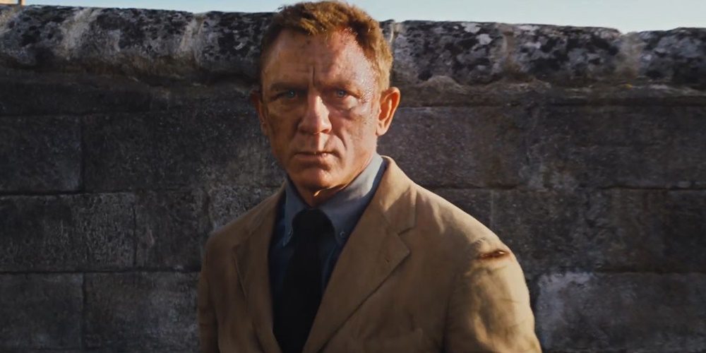 Pár napja kérték James Bond-rajongók a film gyártóit, hogy fújják le a legújabb Bond-film, a Nincs idő meghalni bemutatóját.