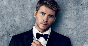 Liam Hemsworth-t megműtötték!