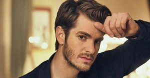 “Színész vagyok Hollywoodban, vágyom rá, hogy férfiakkal is lefeküdjek” – Andrew Garfield