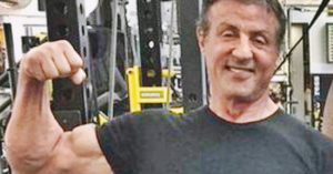 Brutális, ahogy Sylvester Stallone kigyúrta magát az új szuperhősfilmjére