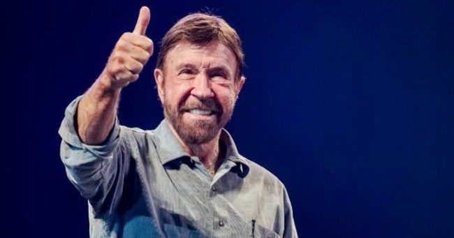 "Minden élet számít!" - Chuck Norris kiállt az élet védelme mellett