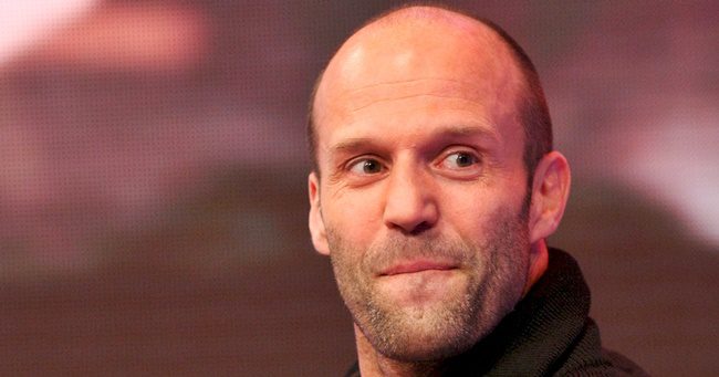 Ő Jason Statham magyar szinkronhangja!