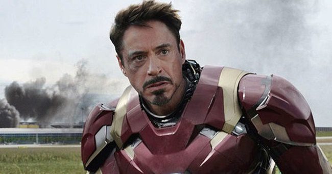 Ő Robert Downey Jr. magyar szinkronhangja!