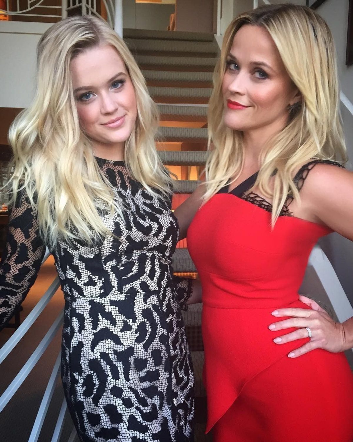 Reese Witherspoon lánya már 22 éves - Ava olyan, mintha az anyukája ikertestvére lenne