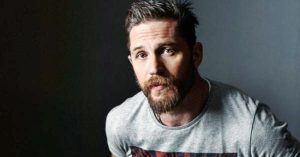 Rá sem ismernél a 20 évvel ezelőtti fotóján: Tom Hardy ma már szégyelli ezt a képet magáról