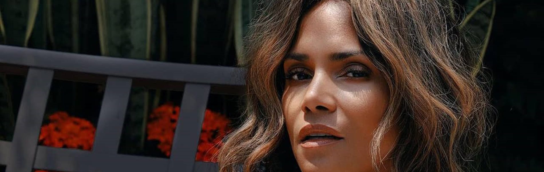 Az 55 éves Halle Berry ketrecharcosnak áll - itt a Megsebezve első előzetese!