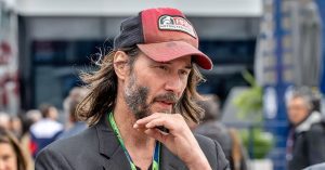 Keanu Reeves annyira átlagos, hogy az már félelmetes!