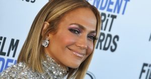 Így néz ki Jennifer Lopez smink nélkül