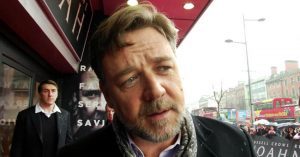 Amikor elgurul a gyógyszer - Russell Crowe híres kirohanásai