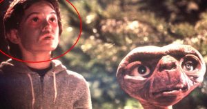 Ez a gyereksztár volt E. T. egykori kis barátja - A színész már 50 éves is elmúlt és nagyon jóképű! - Henry Thomas