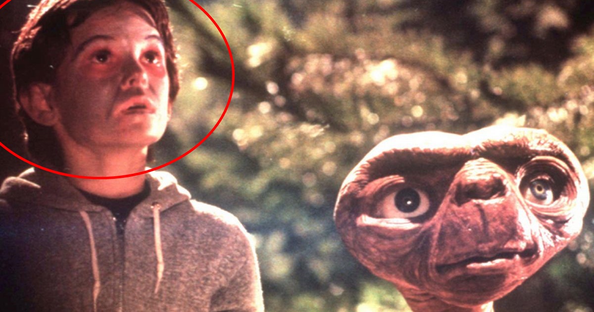 Ez a gyereksztár volt E. T. egykori kis barátja – A színész már 52 éves és nagyon jóképű!