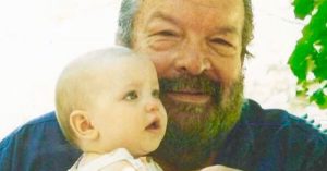 Felnőtt nővé érett Bud Spencer lányunokája: fotókon a 27 éves Sofia