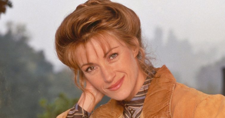 Le a kalappal! A Quinn doktornő egykori sztárja, Jane Seymour 71 évesen is elképesztő formában van