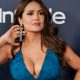 Salma Hayek nem hajlandó plasztikáztatni – Az 55 éves színésznő gyönyörű a friss fotóin