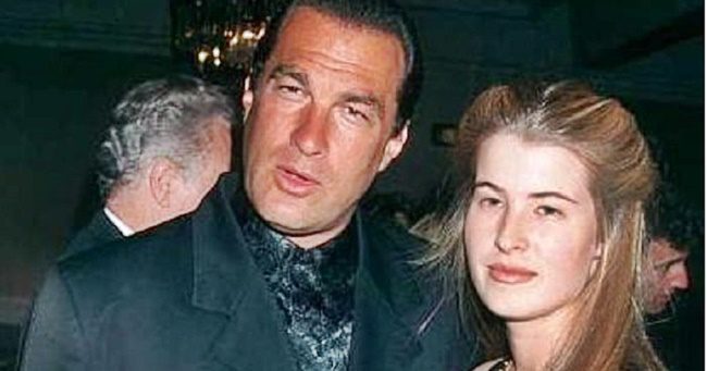 Így néz ki a Steven Seagal ritkán látott fia: nagyon kevés felvétel van Kentaro Seagal-ról