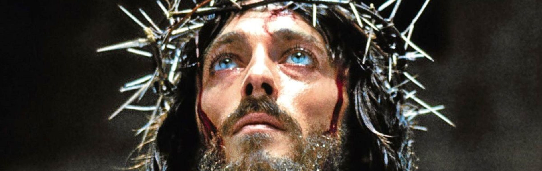 Ő alakította Jézust a 'Názáreti Jézus' című filmben - Így néz ki ma a 77 éves Robert Powell