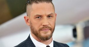 Tom Hardy felesége igazi bombázó – Már 13 éve bolondul gyönyörű feleségéért