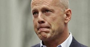 Súlyos, gyógyíthatatlan betegséggel küzd Bruce Willis