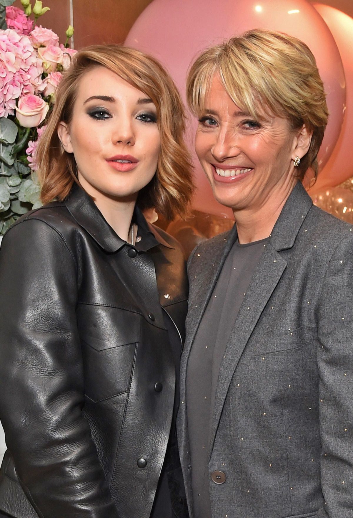 Emma Thompson lánya kiköpött édesanyja - Friss fotókon a 22 éves Gaia Wise