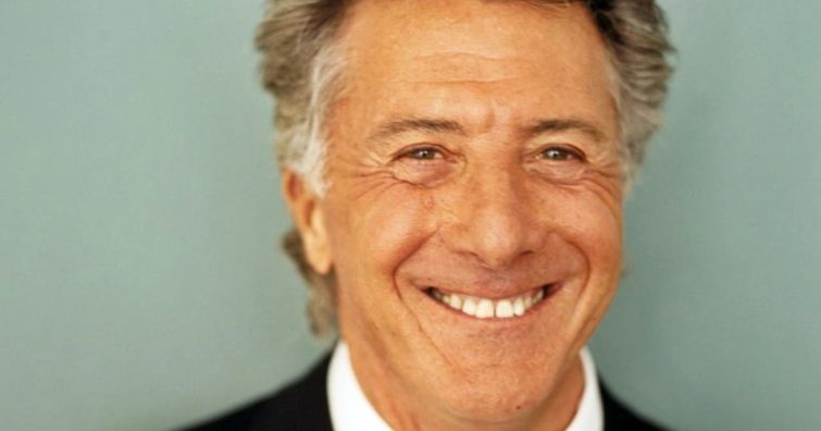 Dustin Hoffman fia irtó jóképű: a 41 éves Jake az apja után szintén a mozi világát választotta magának