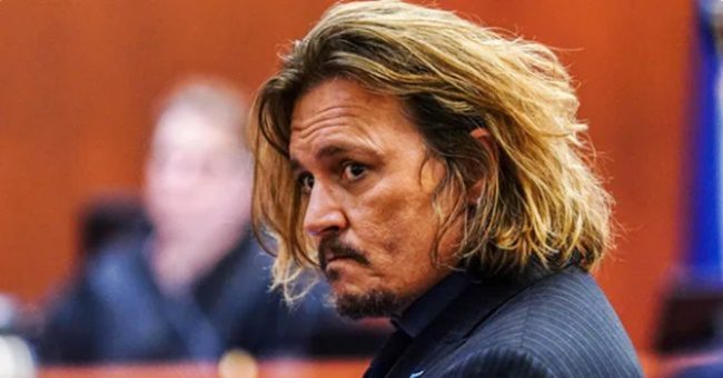 Johnny Depp a bíró előtt vallott: „Nem engedték, hogy igazam legyen, nem engedték, hogy hangom legyen”