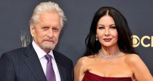 Elképesztően szép nővé érett Michael Douglas és Catherine Zeta-Jones ritkán látott 19 éves lánya