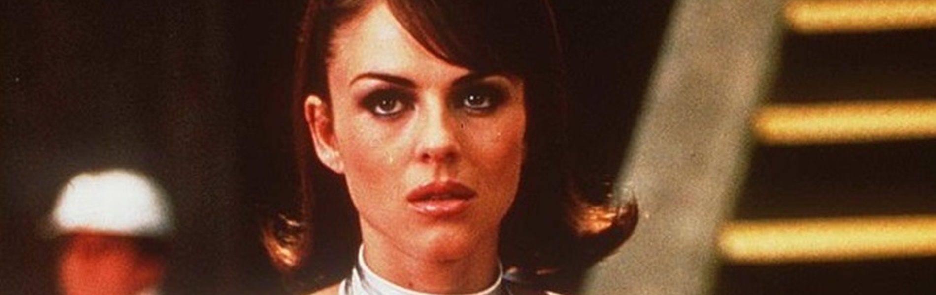 Emlékszel még az Austin Powers-filmek dögös színésznőjére? Elizabeth Hurley 56 évesen is csúcsbombázó!