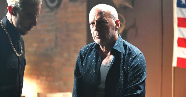A súlyos betegséggel küzdő Bruce Willis még a visszavonulása előtt forgatott egy filmet, amihez most kijött az előzetes! - Vendetta