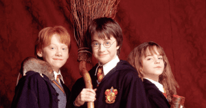 Egy újabb titkokról rántotta le a leplet J.K. Rowling, ezúttal Harry Potter családjáról