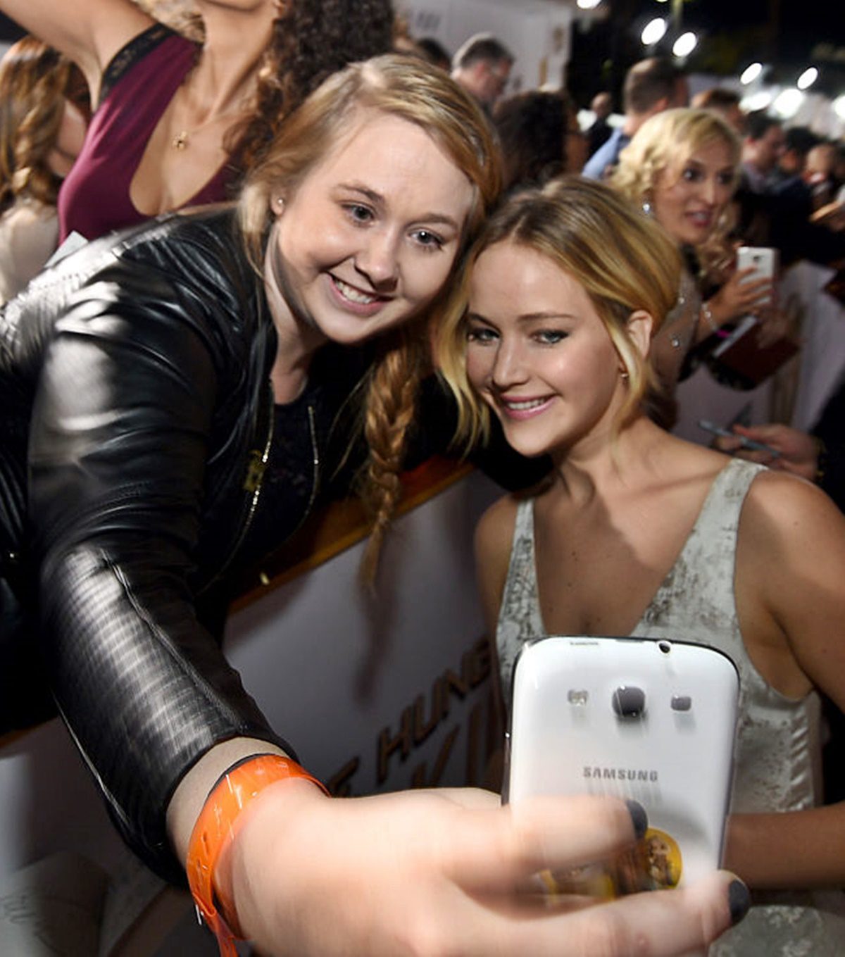 Kiderült, hogy miért nem fotózkodik többé az utcán a rajongóival Jennifer Lawrence