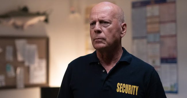 A súlyos betegséggel küzdő Bruce Willis visszavonulása előtt még csinált egy filmet, aminek itt az előzetese! - Wrong Place