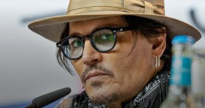 Alig, hogy megnyerte az Amber Heard elleni perét, újabb ügyben kell bíróság elé állnia Johnny Deppnek