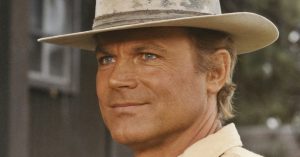 Terence Hill-t vérző fejjel szállítottak kórházba egy forgatásról, ahol öt öltéssel kellett összevarrni a sebét