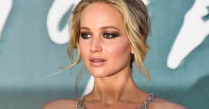 Jennifer Lawrence elárulta, hogy miért szokott bunkó lenni a rajongókkal