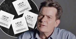Charlie Sheen a biztonságos szexuális együttlét mellett kampányol, óvszereket reklámoz
