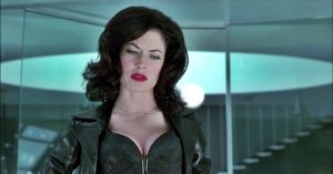 Felismeri? Ő volt a Men in Black csúcsbombázója, Will Smith rettegett ellenfele - Lara Flynn Boyle