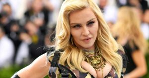 Láttad már Madonna 25 éves lányát? Lourdest nem érdeklik a beszólások, büszkén vállalja szokatlan megjelenését