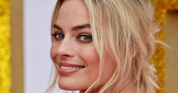 Margot Robbie 27 éves hasonmásán ámulunk: a brit lány a színésznő tökéletes mása