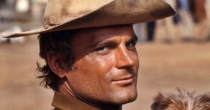 Ő Terence Hill legendás magyar szinkronhangja!