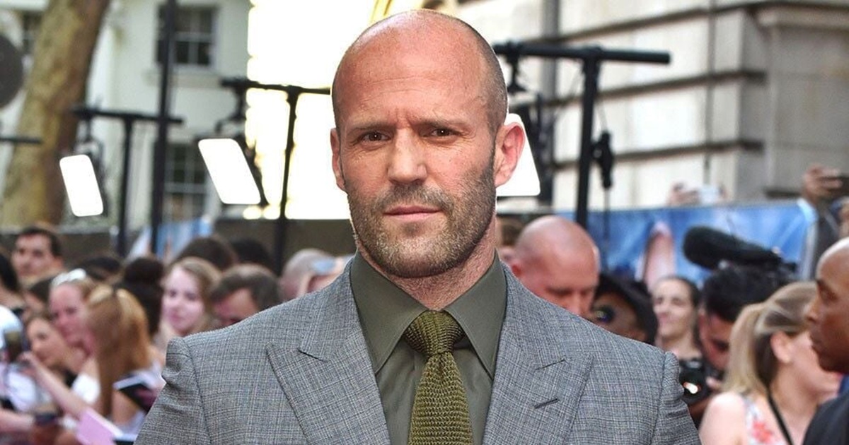 Jason Statham felesége igazi bombázó – Már 13 éve elválaszthatatlanok egymástól