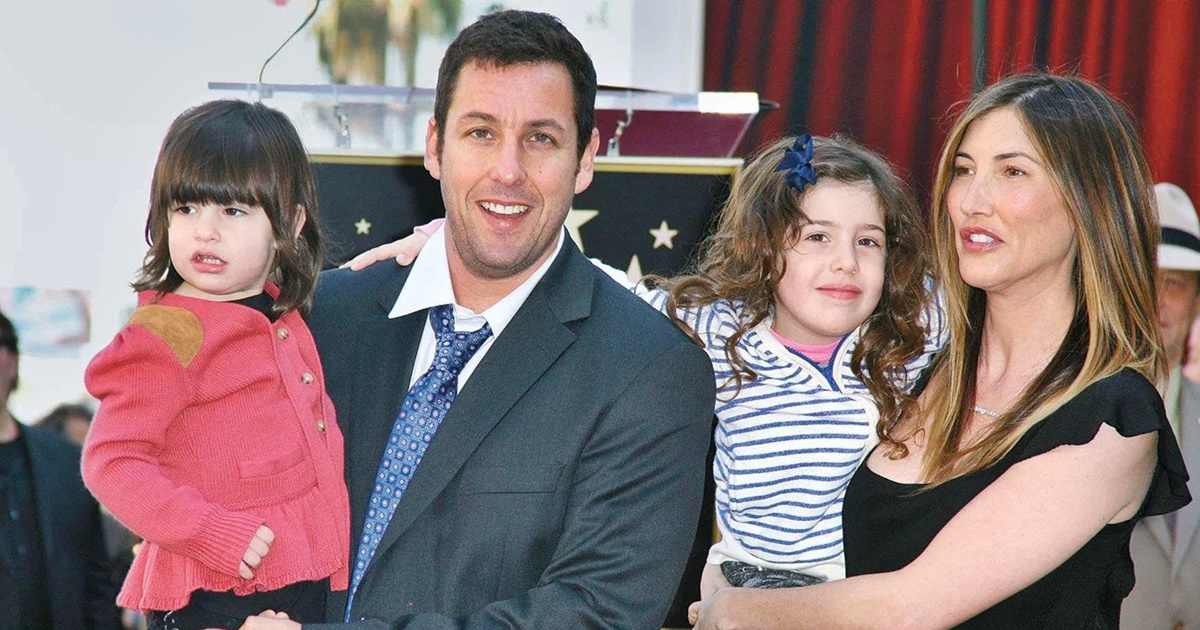 Ők Adam Sandler ritkán látott lányai: Friss fotókon a 17 éves Sadie és a 14 éves Sunny