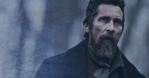 Christian Bale egy gyilkos után nyomoz legújabb filmjének az új előzetesében