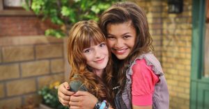 Így néz ki napjainkban Bella Thorne: az egykori gyereksztár a pornószakma felé kacsingat